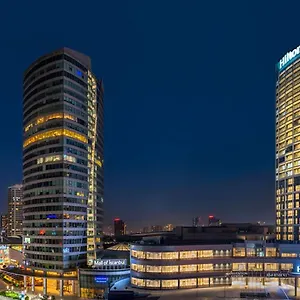 Hilton Mall Of Otel